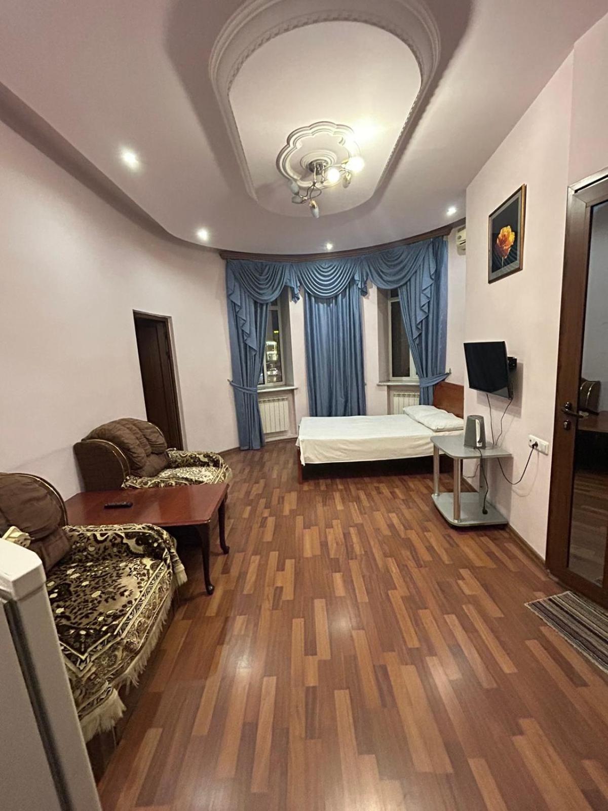 Manand Hotel Erivan Dış mekan fotoğraf