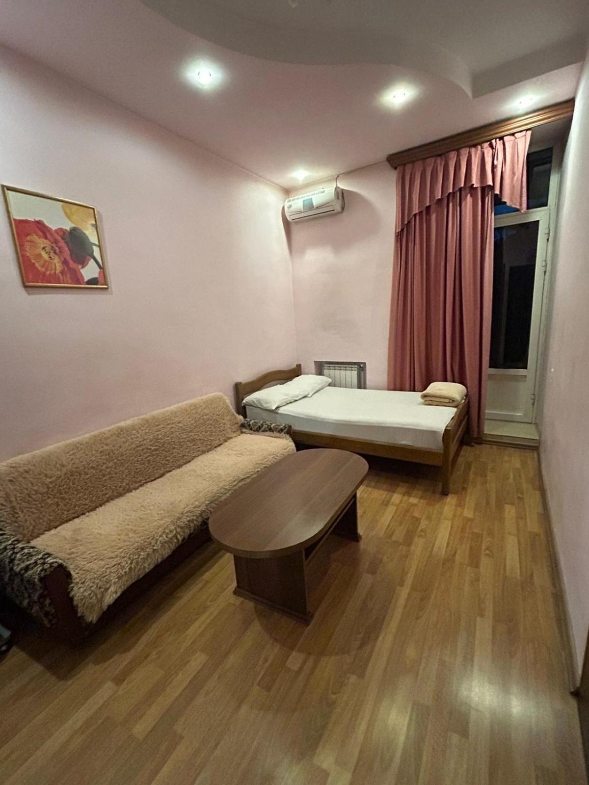 Manand Hotel Erivan Dış mekan fotoğraf