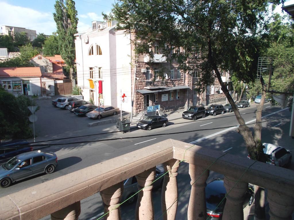 Manand Hotel Erivan Dış mekan fotoğraf