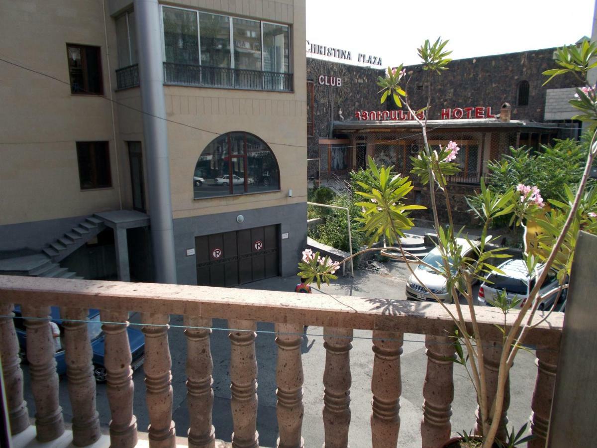 Manand Hotel Erivan Dış mekan fotoğraf